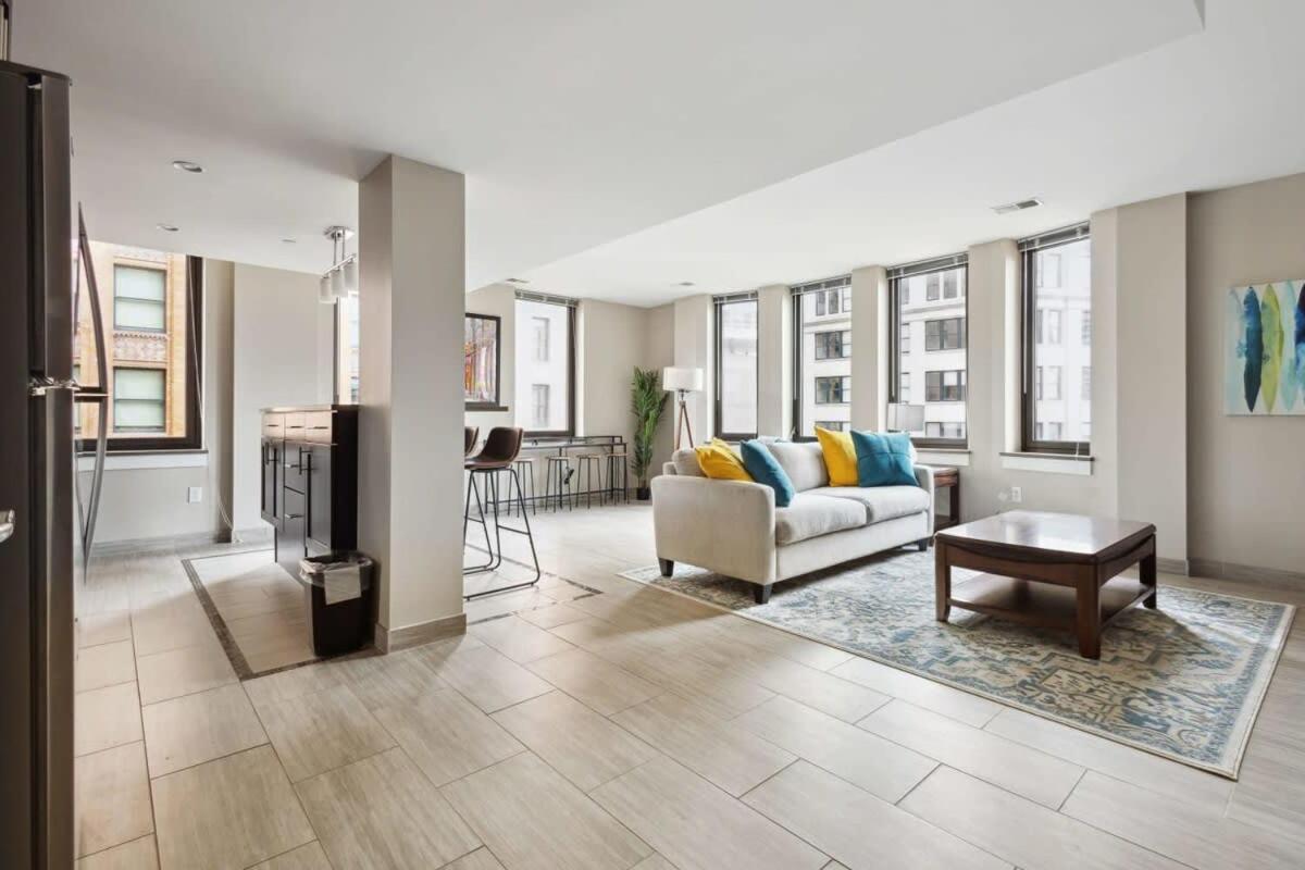 Ferienwohnung 2Br Downtown Luxury Getaway Detroit Exterior foto